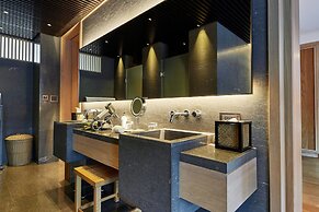 Apex Villa