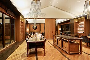 Apex Villa