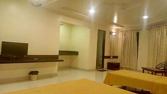 Hotel Kohinoor Square