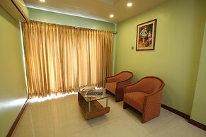 Hotel Kohinoor Square