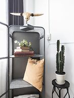 nid NAMBA Station House