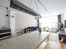 nid NAMBA Station House