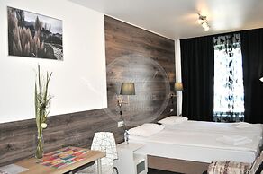 ENJOY! Apartments & Studios – Akvareli