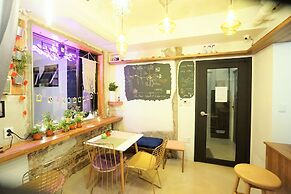 Seoul Cube Ewha - Hostel