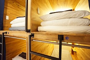 Seoul Cube Ewha - Hostel