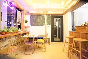 Seoul Cube Ewha - Hostel