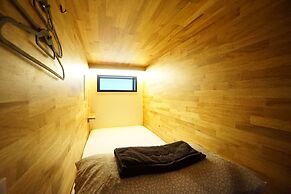 Seoul Cube Ewha - Hostel