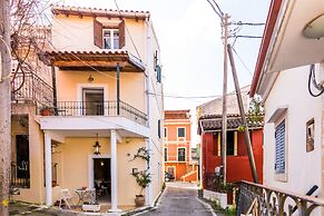 Nina's Traditional House by Estia