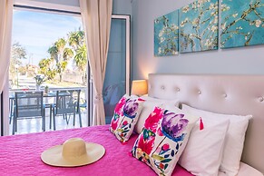 Lamda Apartments by Estia