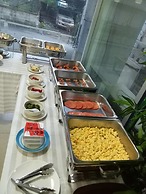 Choke-Set-Thee House