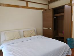 Choke-Set-Thee House