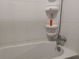 Choke-Set-Thee House