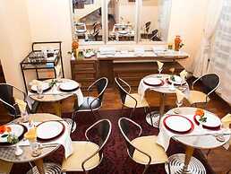 Adies Garden Suites