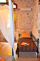 Minares Traditional Houses