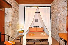 Minares Traditional Houses