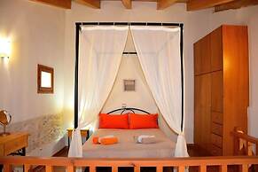 Minares Traditional Houses