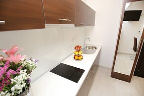 Deluxe Mkc Apartments