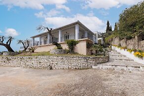 Katerina Horizon Apartments by Konnect