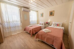 Spianada Collection of Studios & Apartments By Konnect