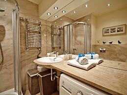 Willa Tamara BlueApart Jurata