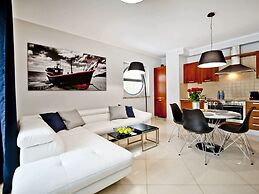 Willa Tamara BlueApart Jurata