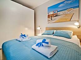 Willa Tamara BlueApart Jurata