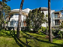 Willa Tamara BlueApart Jurata