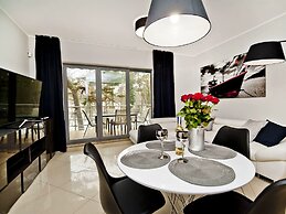 Willa Tamara BlueApart Jurata