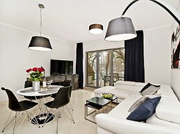 Willa Tamara BlueApart Jurata