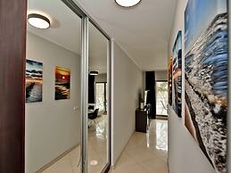 Willa Tamara BlueApart Jurata