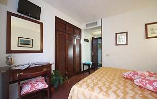 Hotel Antares