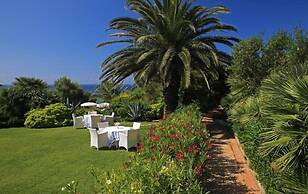 Hotel Antares