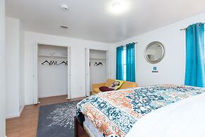 Racpanos Modern Stay on Ocean Avenue