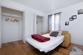 Racpanos Modern Stay on Ocean Avenue