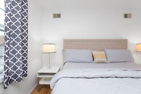 Racpanos Modern Stay on Ocean Avenue