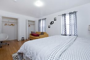 Racpanos Modern Stay on Ocean Avenue