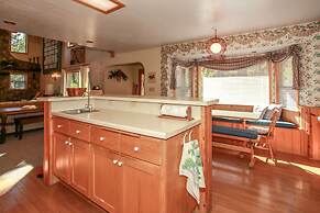 The Treehaus 6 Bedroom Home by RedAwning