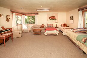 The Treehaus 6 Bedroom Home by RedAwning