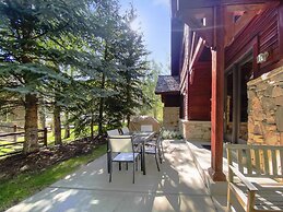 Telemark Ski . 5 Bedrooms. Sleeps 12 Home by RedAwning