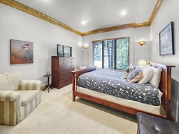 Telemark Ski . 5 Bedrooms. Sleeps 12 Home by RedAwning