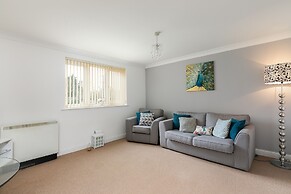 KVM - Peacock Apartment