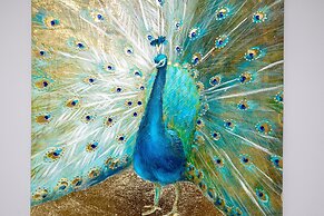 KVM - Peacock Apartment