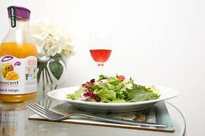 KVM - Peacock Apartment