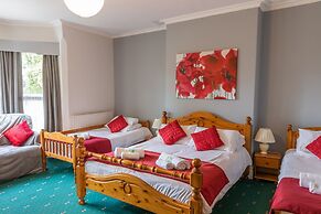 Clee Hotel