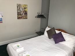 Clee Hotel