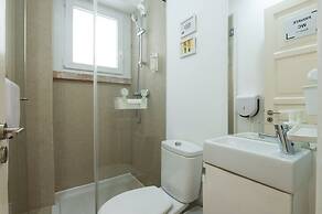DuMont Lisbon Guesthouse