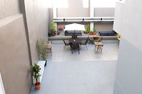 DuMont Lisbon Guesthouse