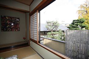 Private Residence Kyoto Miyagawacho