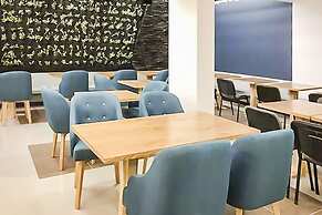 Hotel Business Center International