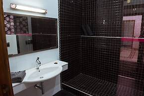 Regency Park and Suites